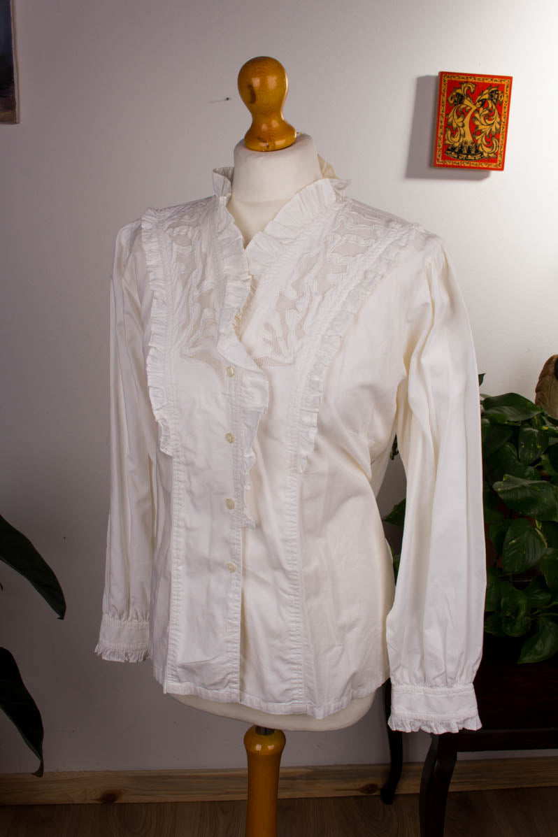 Baumwollstoff dramatische und Knopfleiste, weißem Rüschen 90er-Jahre! Original oder Spitze, durchbrochener aus mit leicht 80er- Bluse Stehkragen, tailliert.